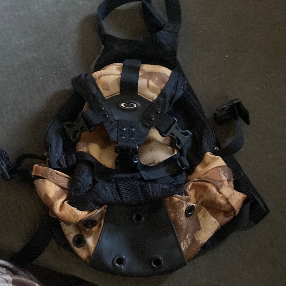 Oakley pack